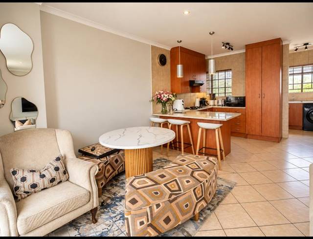 3 BEDROOM TOWNHOUSE FOR SALE IN KOSMOSDAL